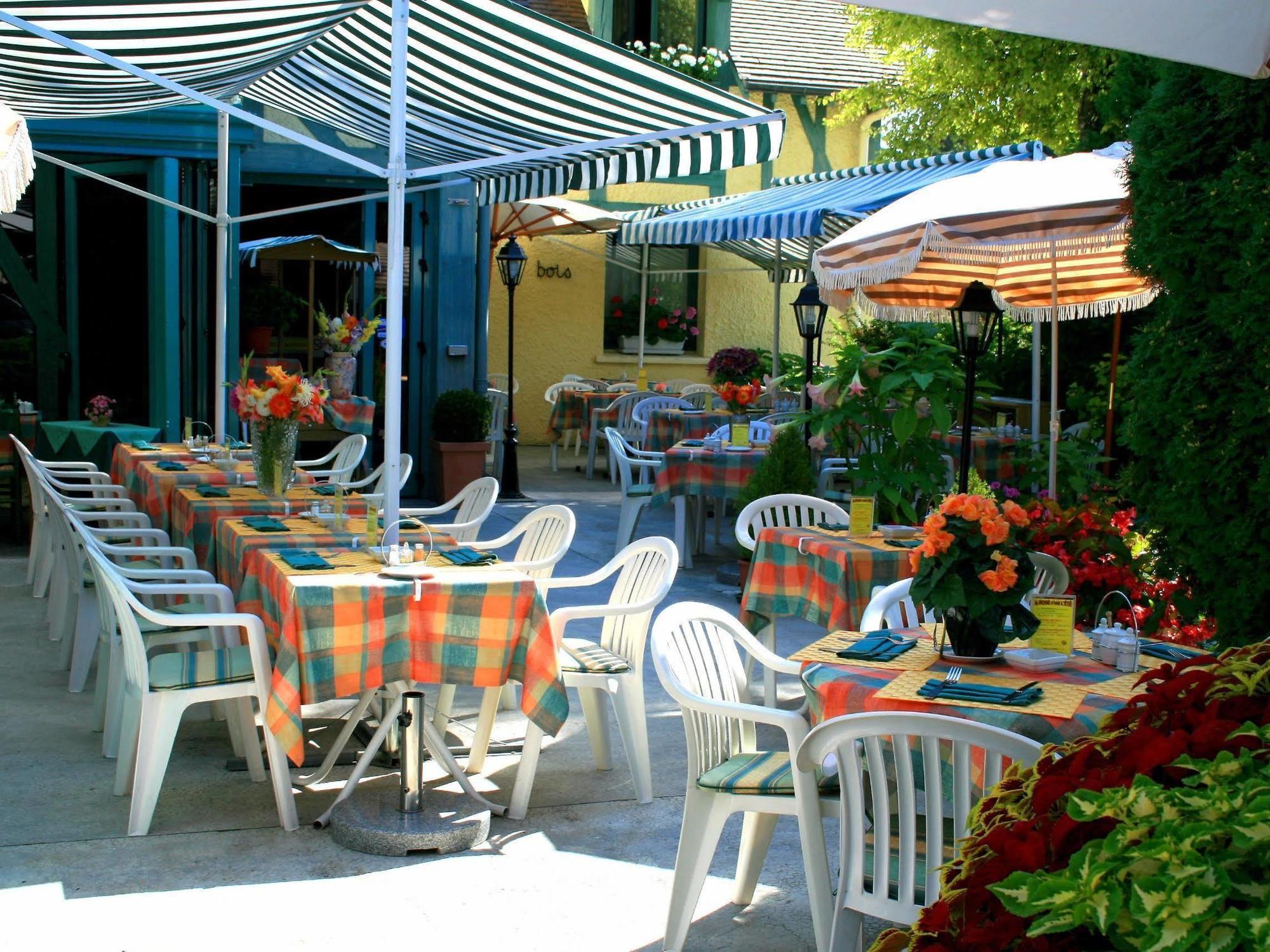 Logis Hotel Le Pan De Bois Bréviandes Extérieur photo